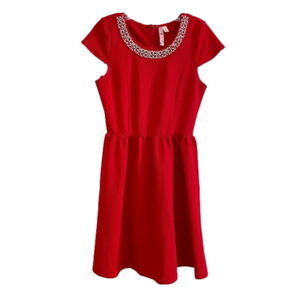 - Alya size medium red dress